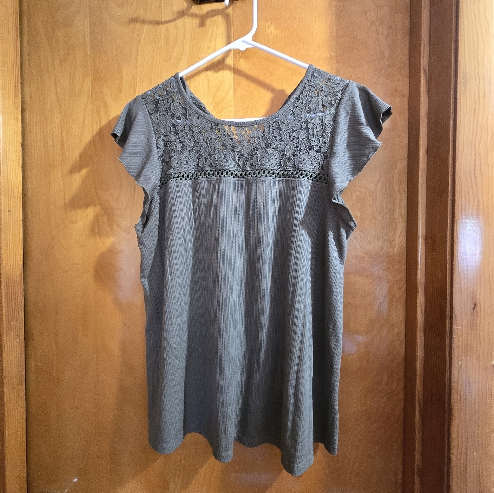 Torrid top, size 00